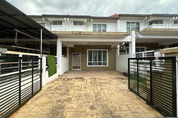 Double Storey Puncak Alam Fasa 3, Jln Cakera Purnama