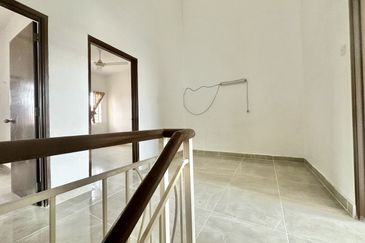 Double Storey Puncak Alam Fasa 3, Jln Cakera Purnama