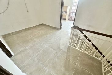 Double Storey Puncak Alam Fasa 3, Jln Cakera Purnama