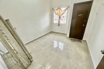 Double Storey Puncak Alam Fasa 3, Jln Cakera Purnama