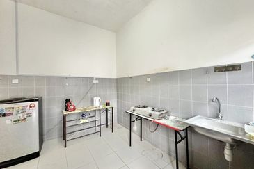 Double Storey Puncak Alam Fasa 3, Jln Cakera Purnama