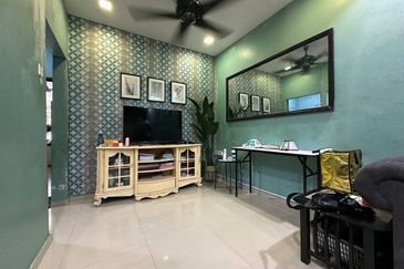 Renovated Double Storey Terrace Puncak Alam Fasa 3, Best Price!