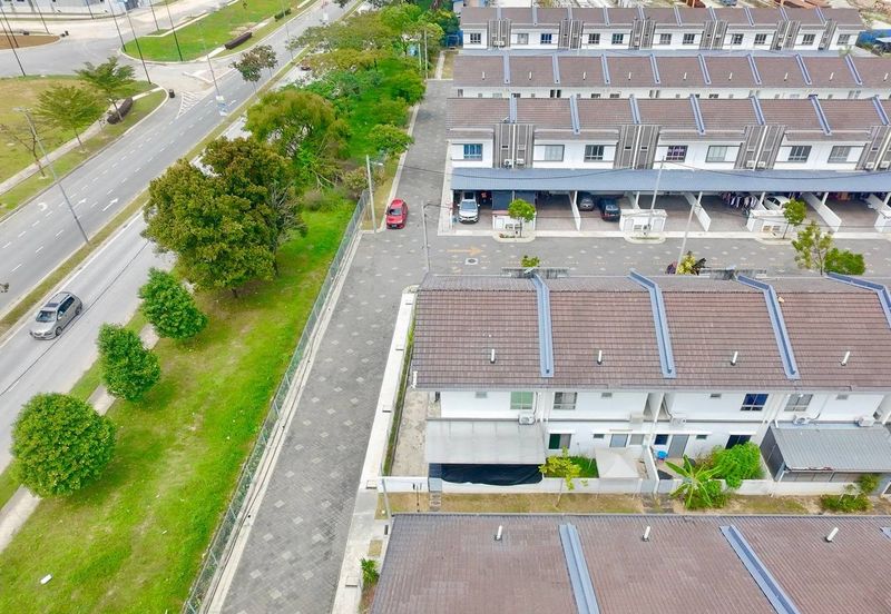 Puncak Alam Irama Perdana LBS, End Lot Double Storey Terrace House For Sale