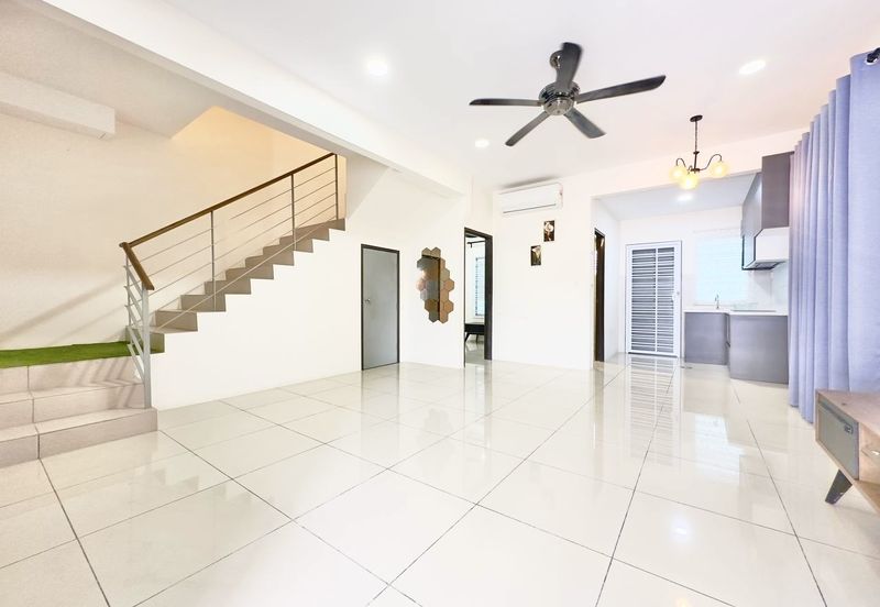 Puncak Alam Irama Perdana LBS, End Lot Double Storey Terrace House For Sale