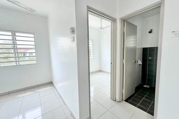 Puncak Alam, Alam Suria, Corner Lot Semi-D Double Storey, For Sale.