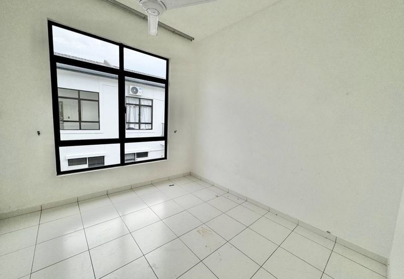 Puncak Alam, Graham Garden Eco Grandeur (4Bedroom) For Sale. Cheapest Price Offer!