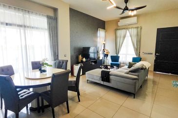 Graham Garden, Eco Grandeur, Puncak Alam - End Lot with Patio, Double Storey For Sale (Fully Furnished & Near To Surau)