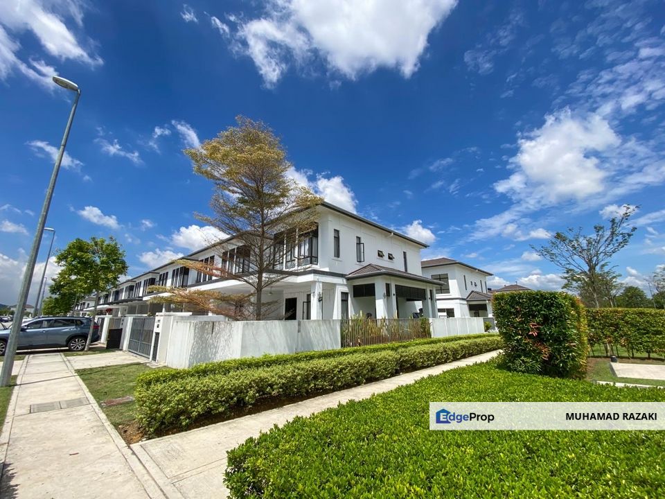 Graham Garden, Eco Grandeur, Puncak Alam - End Lot with Patio, Double Storey For Sale (Fully Furnished & Near To Surau), Selangor, Bandar Puncak Alam