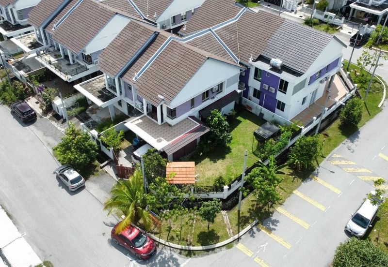 Bayu Suria, Puncak Alam, Corner Lot Semi-D Cluster For Sale, Extra 20ft Side Land!