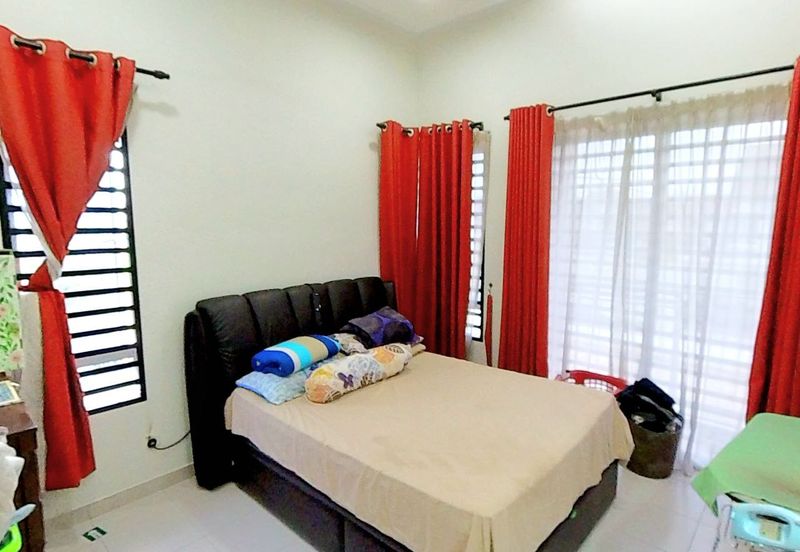 Bayu Suria, Puncak Alam, Corner Lot Semi-D Cluster For Sale, Extra 20ft Side Land!