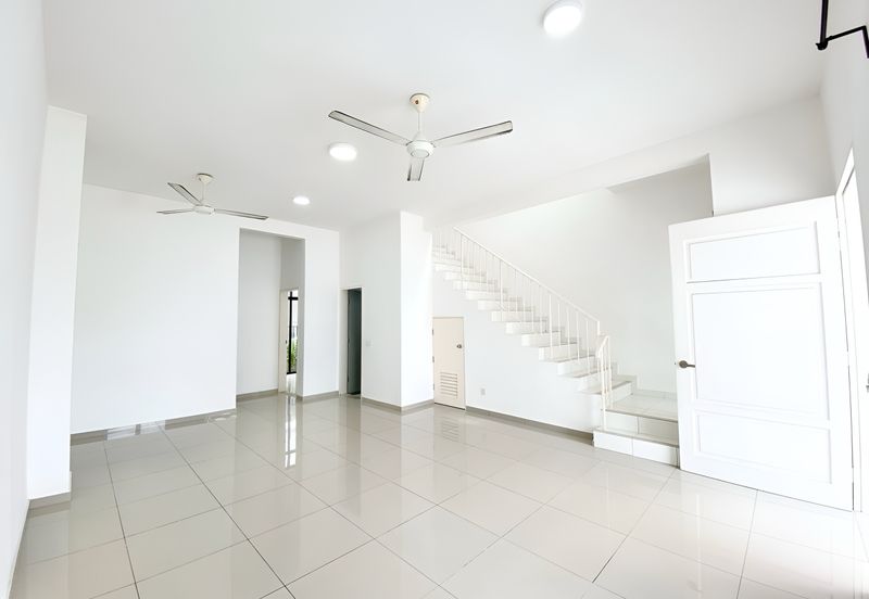 Graham Garden (4Bedroom), Eco Grandeur, Puncak Alam Double Storey Terrace House For Sale. Dekat dengan Surau & Gym!