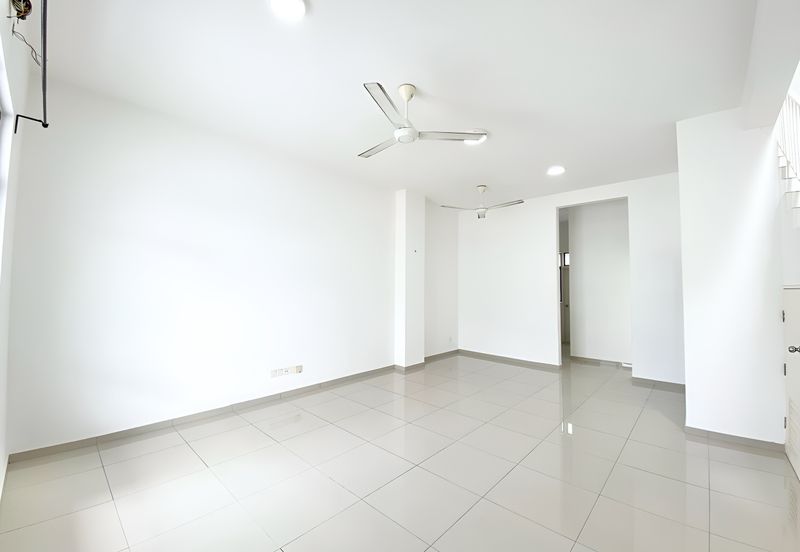 Graham Garden (4Bedroom), Eco Grandeur, Puncak Alam Double Storey Terrace House For Sale. Dekat dengan Surau & Gym!