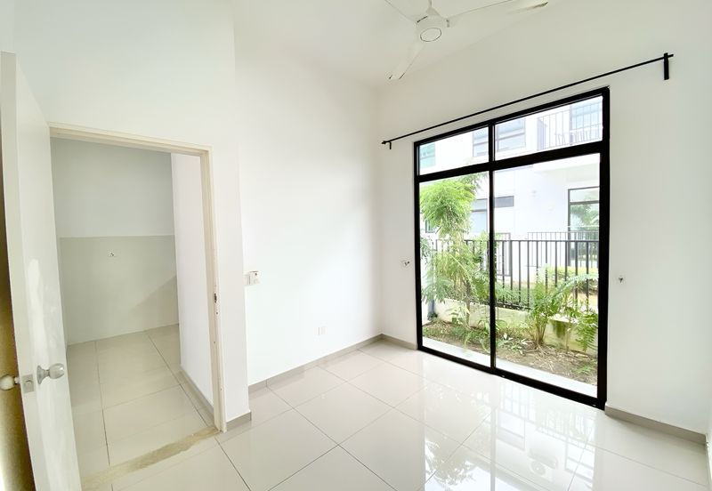 Graham Garden (4Bedroom), Eco Grandeur, Puncak Alam Double Storey Terrace House For Sale. Dekat dengan Surau & Gym!