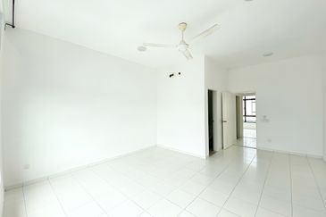 Graham Garden (4Bedroom), Eco Grandeur, Puncak Alam Double Storey Terrace House For Sale. Dekat dengan Surau & Gym!