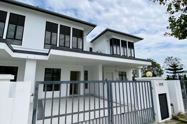 Graham Garden (4Bedroom), Eco Grandeur, Puncak Alam Double Storey Terrace House For Sale. Dekat dengan Surau & Gym!