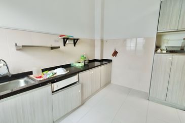 Lavender Ville, Puncak Alam Fasa 2, Double Storey Terrace For Sale! Dekat dengan Masjid.