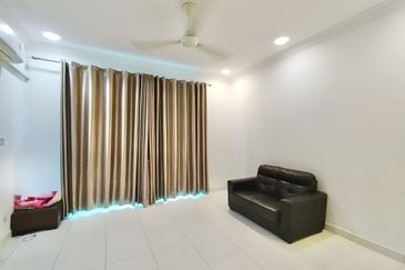 Lavender Ville, Puncak Alam Fasa 2, Double Storey Terrace For Sale! Dekat dengan Masjid.