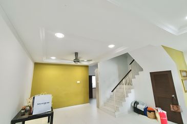 Lavender Ville, Puncak Alam Fasa 2, Double Storey Terrace For Sale! Dekat dengan Masjid.