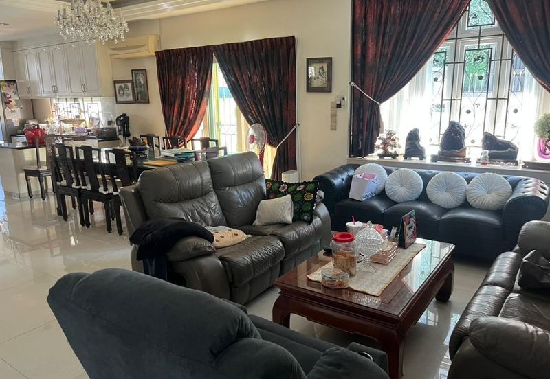 Stulang Laut / Darat