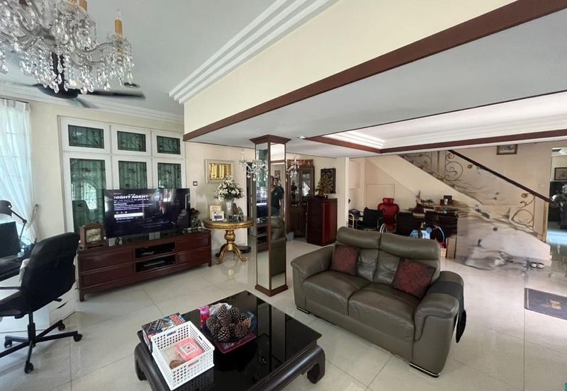 Stulang Laut / Darat