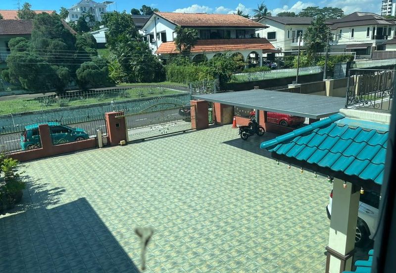 Stulang Laut / Darat