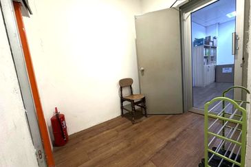 Taman Mount Austin Commercial