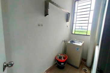 Golden Sands Seaview Residence