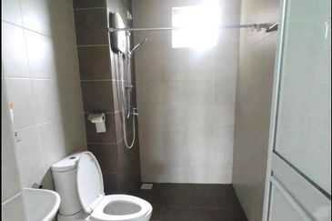 Golden Sands Seaview Residence