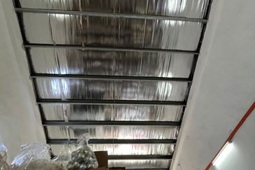 Permas Jaya 1.5-Storey Intermediate Factory For Rent