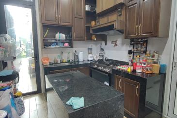 Senibong Cove Isola Coast