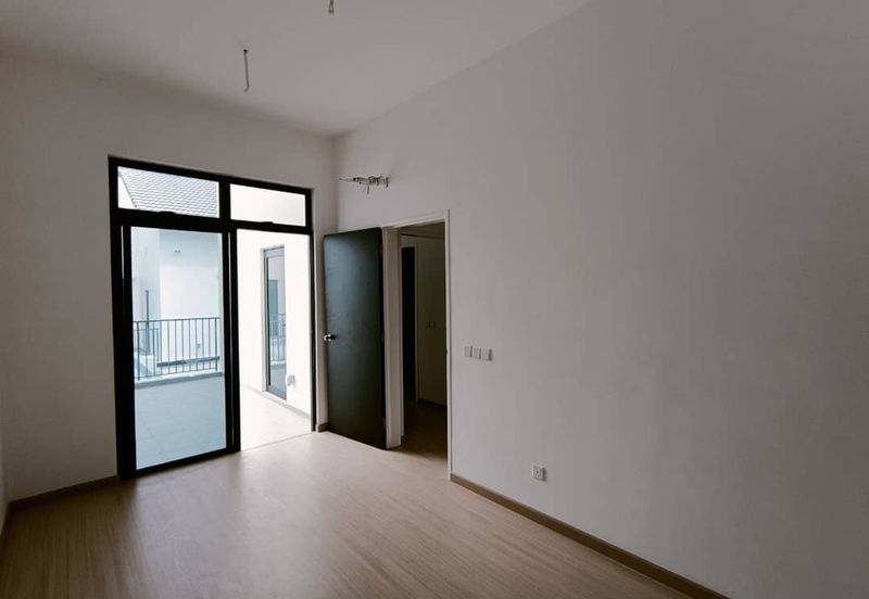 Tate Dalton @ Eco Botanic 2