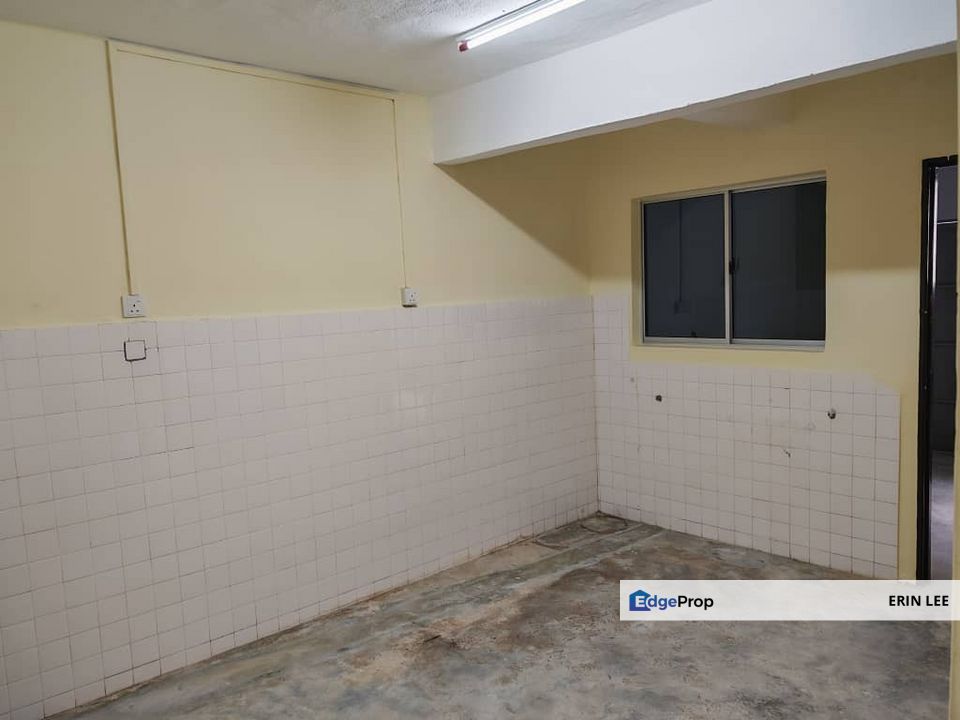 taman berlian Terrace House , Johor, Yong Peng