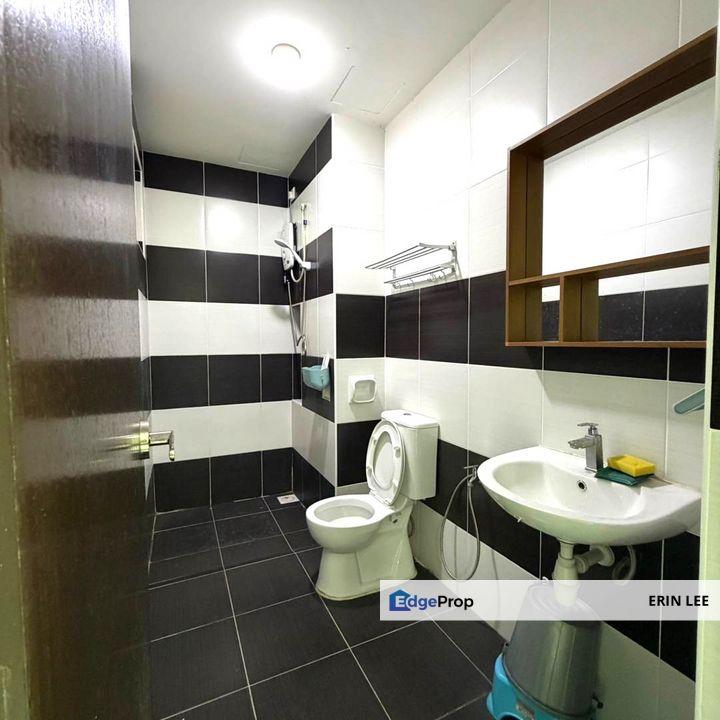 Mount Austin High Floor with Fully Furnished, Johor, Johor Bahru