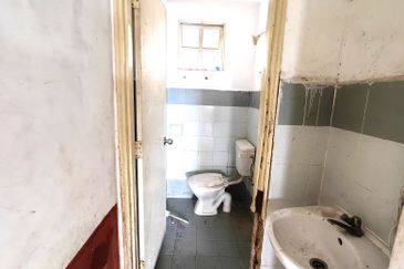 Tanjong Puteri Resort Apartment