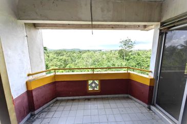 Tanjong Puteri Resort Apartment