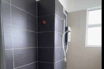 MANHATTAN @ Austin Heights