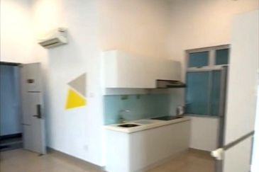 MANHATTAN @ Austin Heights