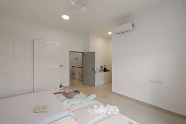 Horizon Hills Woodlands 7A Double storey Terrace house 