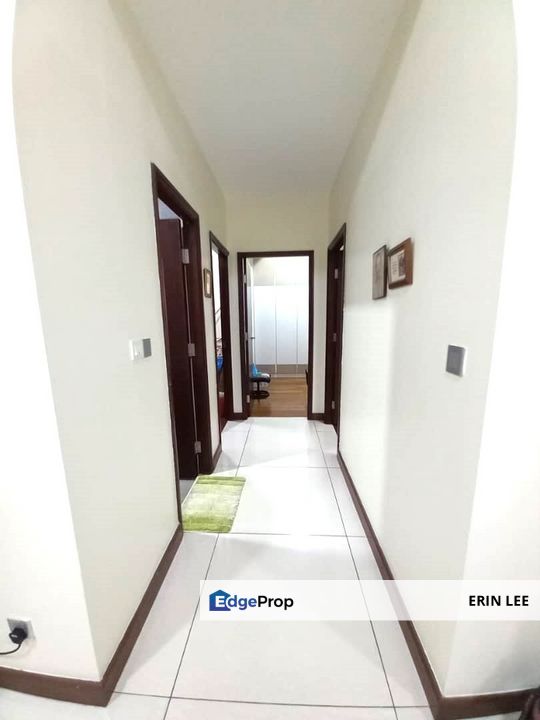 Bungalow & Unblocked view Clean & Neat 3 bedroom Town Area , Johor, Johor Bahru