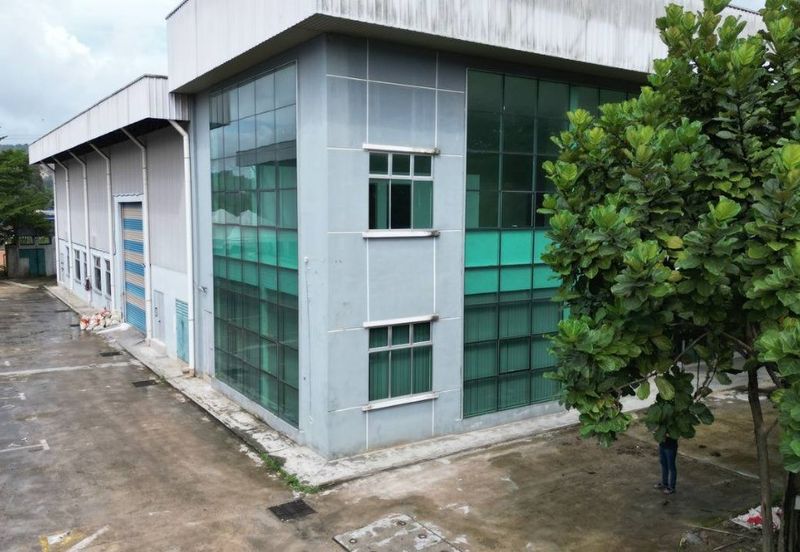 Semi Detached Big Space with Covered Factory 