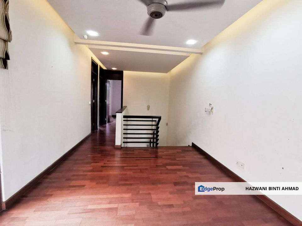 DOUBLE STOREY INTERMEDIATE SUPERLINK TERRACE, LAGENDA 1, BUKIT JELUTONG, SHAH ALAM FOR SALE, Selangor, Shah Alam