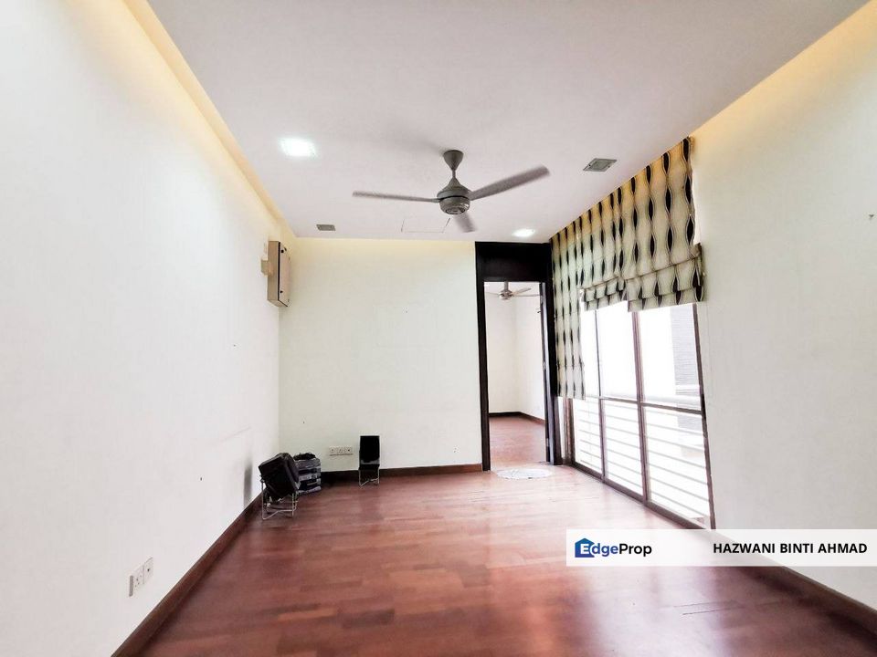 DOUBLE STOREY INTERMEDIATE SUPERLINK TERRACE, LAGENDA 1, BUKIT JELUTONG, SHAH ALAM FOR SALE, Selangor, Shah Alam