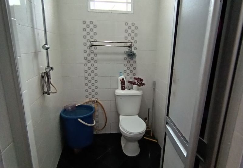 Coner Lot 1 Strorey Below Market seksyen 12 Bandar Baru Bangi