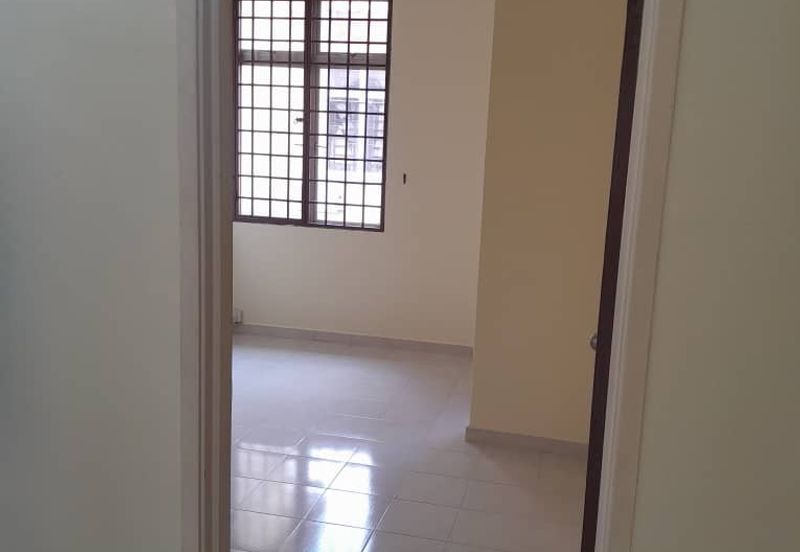 Taman Kinrara Seksyen 2