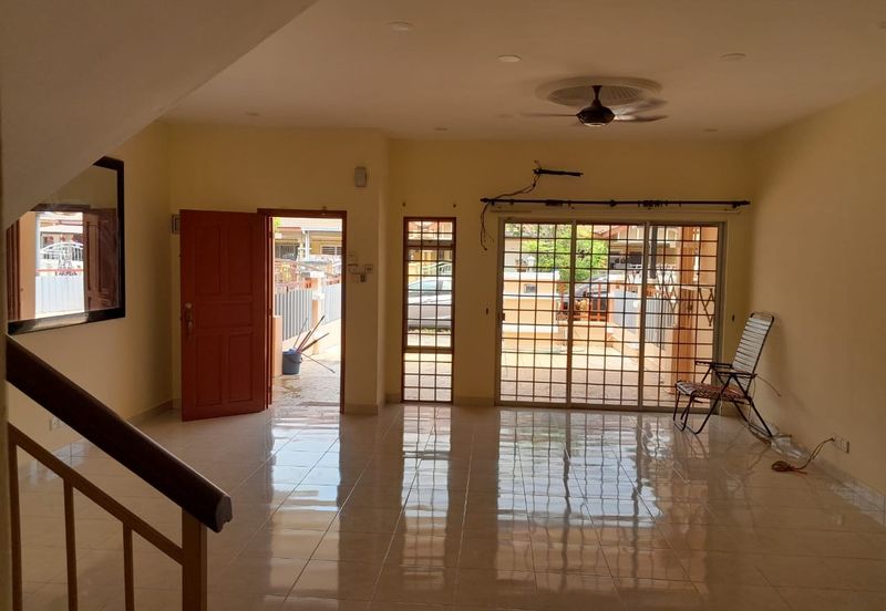 Taman Kinrara Seksyen 2