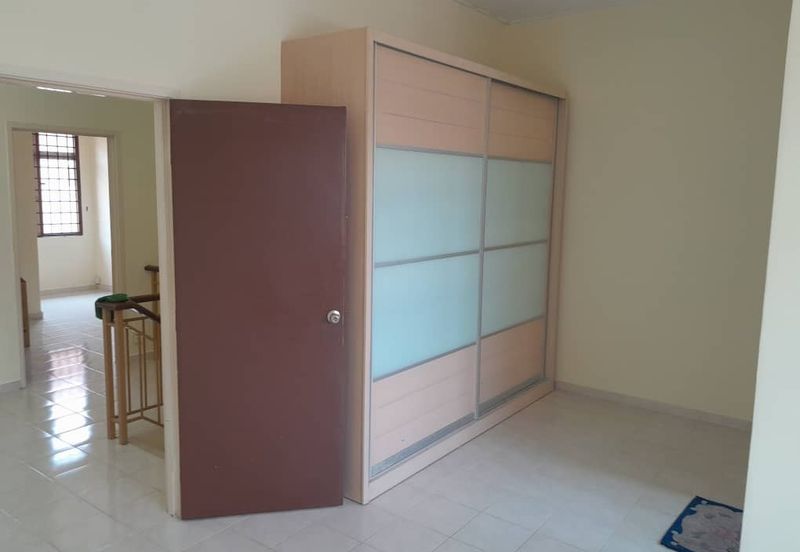 Taman Kinrara Seksyen 2