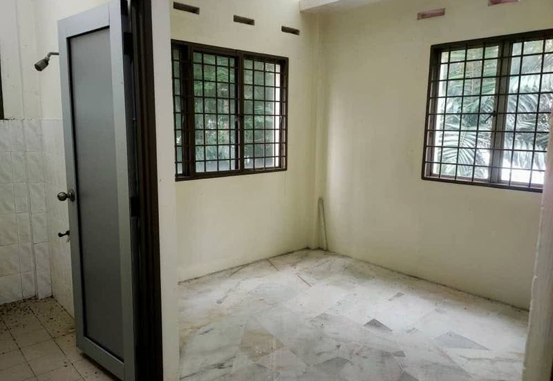 Kekwa Apartment @ Putra Perdana