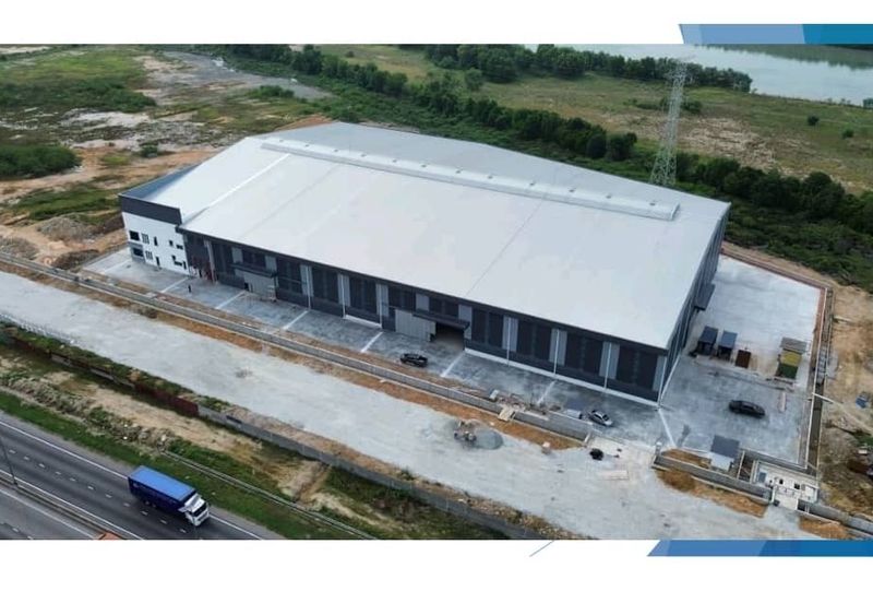 West Port, Pulau Indah