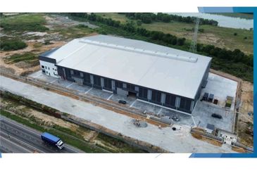 West Port, Pulau Indah