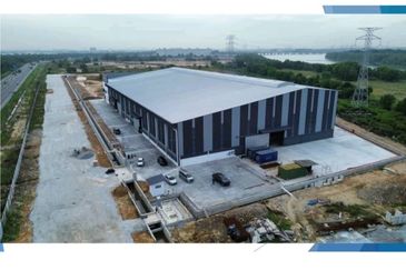 West Port, Pulau Indah